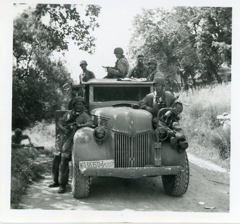 Fallschirmjäger Paratrooper Beute LKW Camion Kre