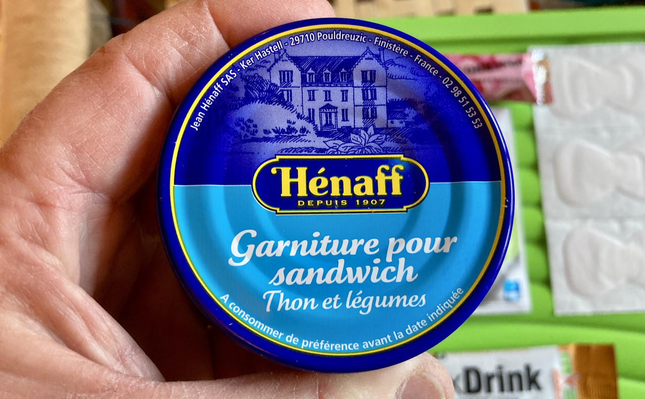 F88246F6-C9D9-47F1-9485-E554A8813FCC