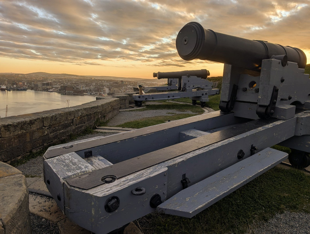 PXL_20250527_224342598.MP~2