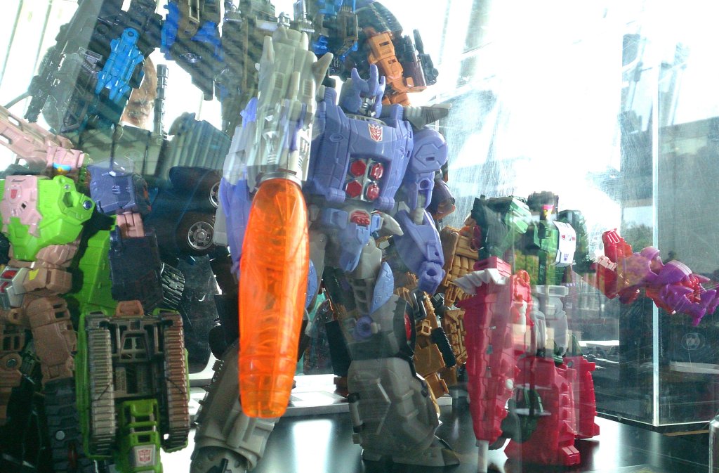 Takara-Legends-Display-05