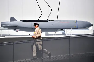 https://i.postimg.cc/tCj2gp31/scale-1200.webp
