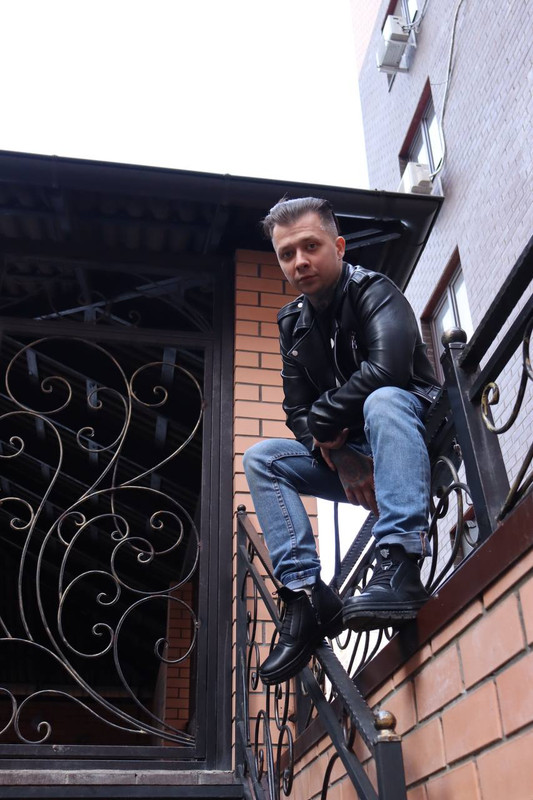 64F6B240-85BF-44CE-A4EE-39111349F937