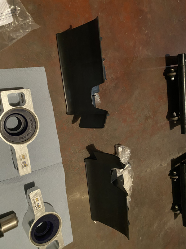 6EC6B80D-942A-410F-B875-163F62BA7765