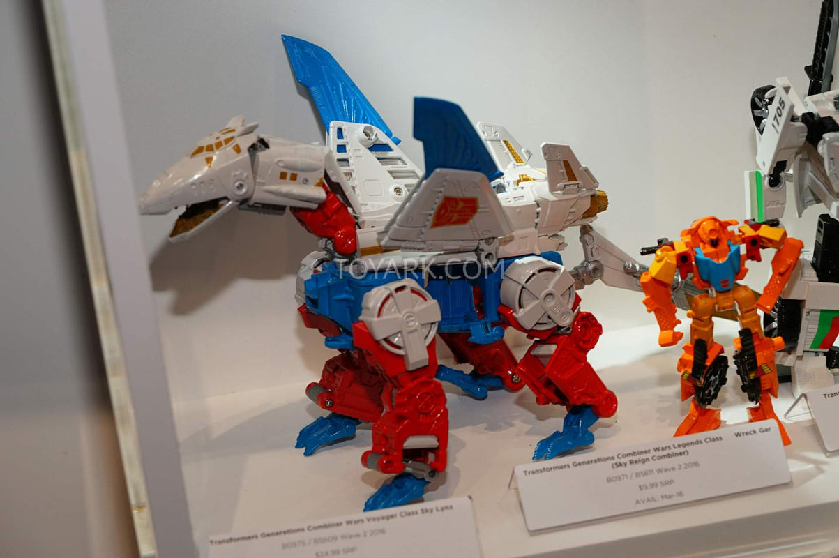 SDCC2015-Hasbro-Transformers-Combiner-Wars-010
