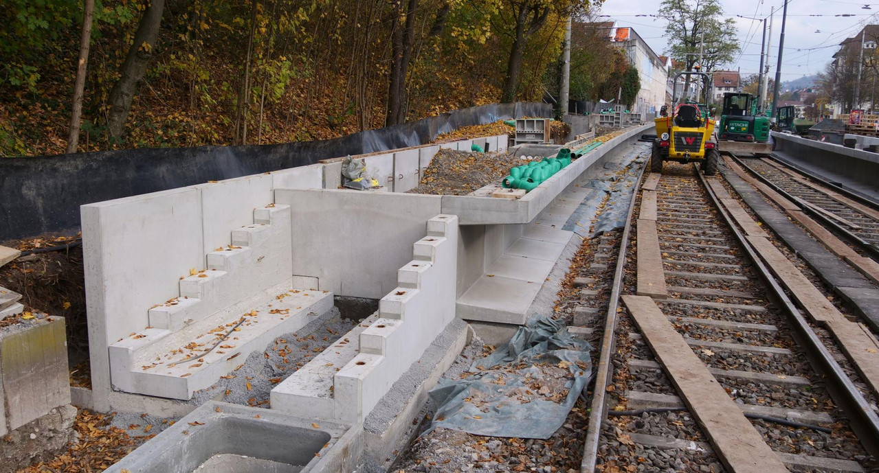 [Bild: 081125-121506-249b.jpg]