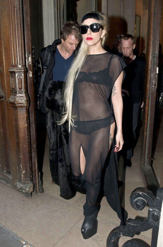 3-2-11-Leaving-Hotel-in-Paris-001.jpg