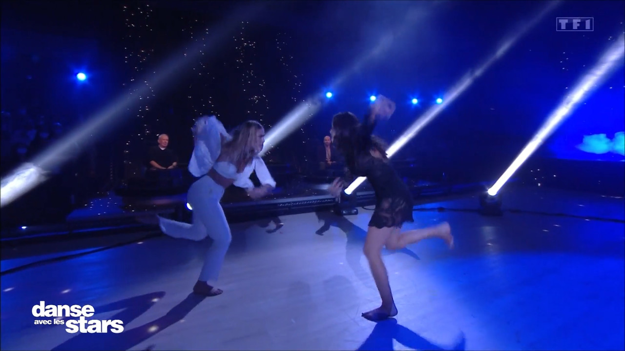 2021-10-29_21_05_TF1_Danse-avec-les-stars.mp4_snapshot_00.25.21.156