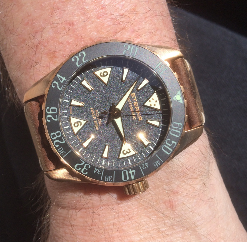 7B2C8835-70F3-48F0-A217-56640A191E28