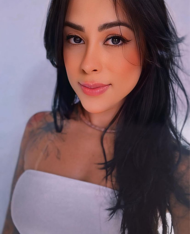 Thais Daniella Personal Trainer