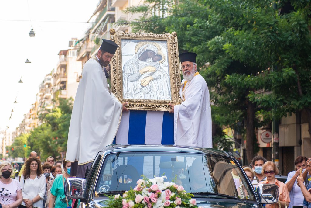 Στον Άγιο Παντελεήμονα Αχαρνών έφτασε η εικόνα της Παναγίας Δημιοβίτισσας -  Messinia Live