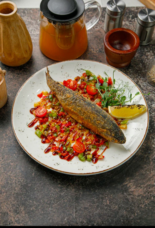 Форель на овощной подушке (420г)