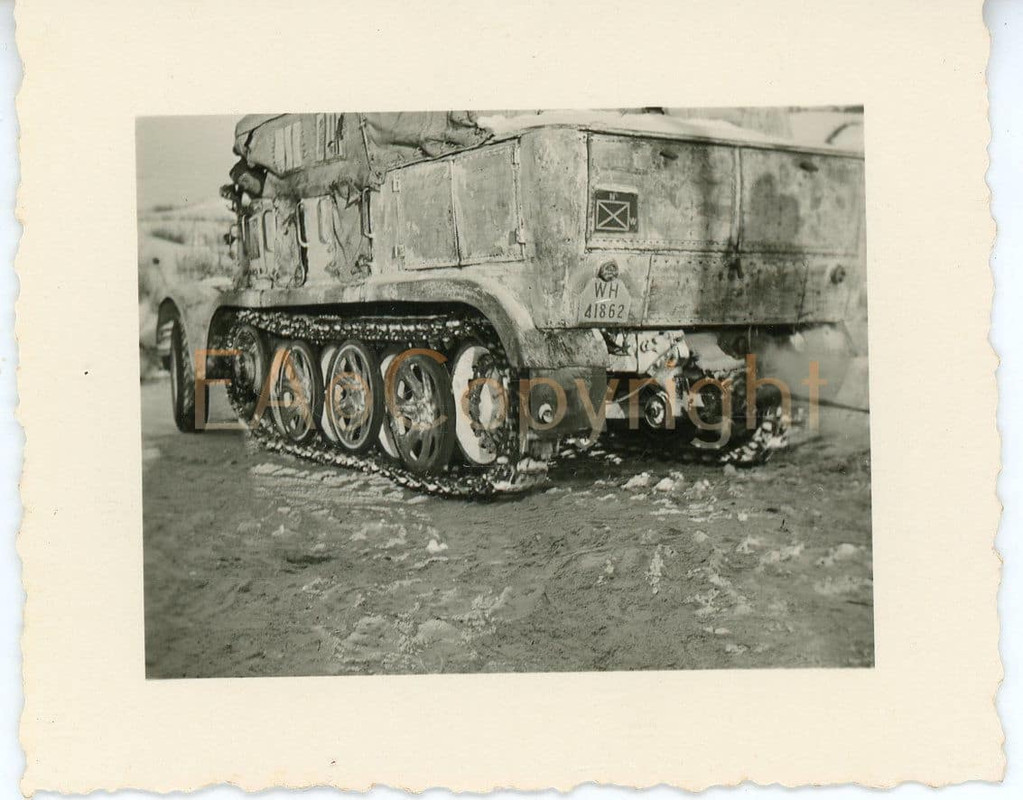 Russland Halbkette SPW Sd.Kfz. Kämpfe Tarn Camo 