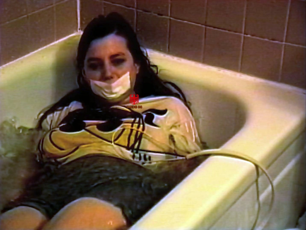 Christina Weeks 4 - Hung Jury 1994