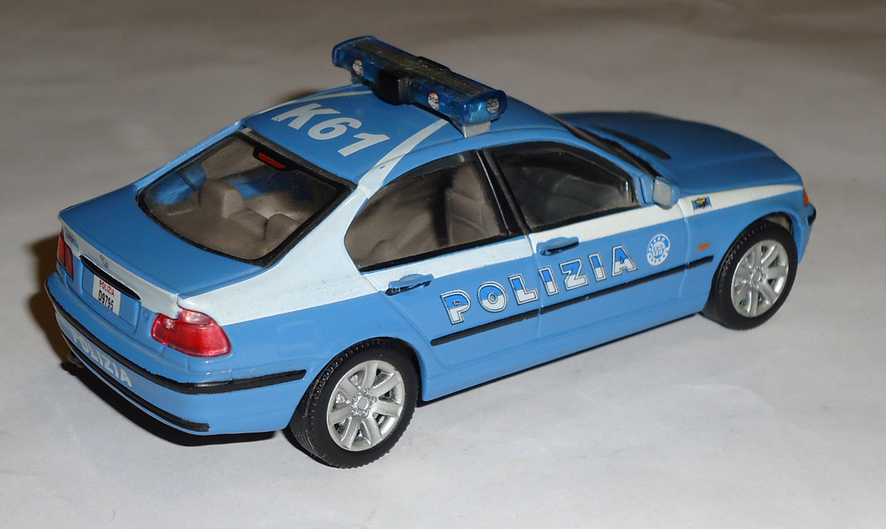 BMW-320i Polizia1