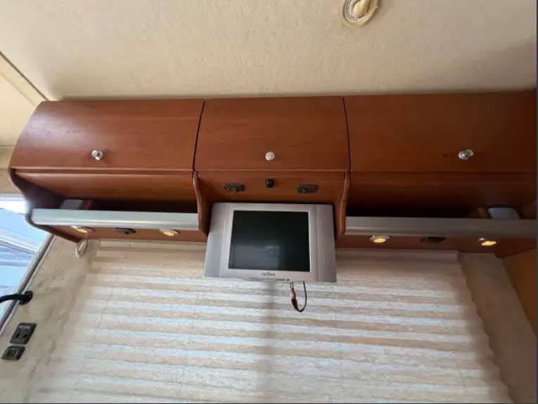 Vehicle thumbnail 18