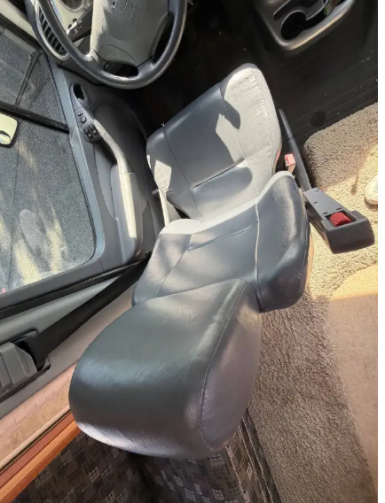 Vehicle thumbnail 25