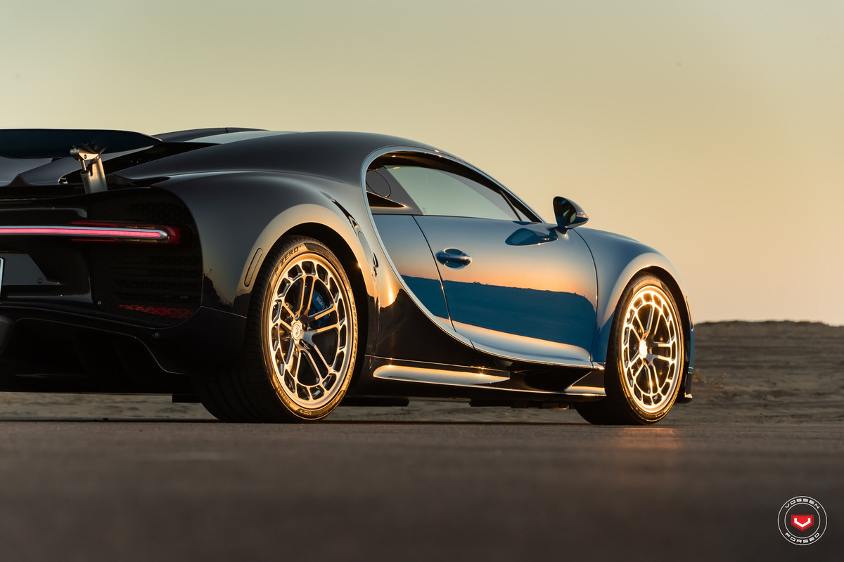 Bugatti Chiron on Vossen Wheels (13)