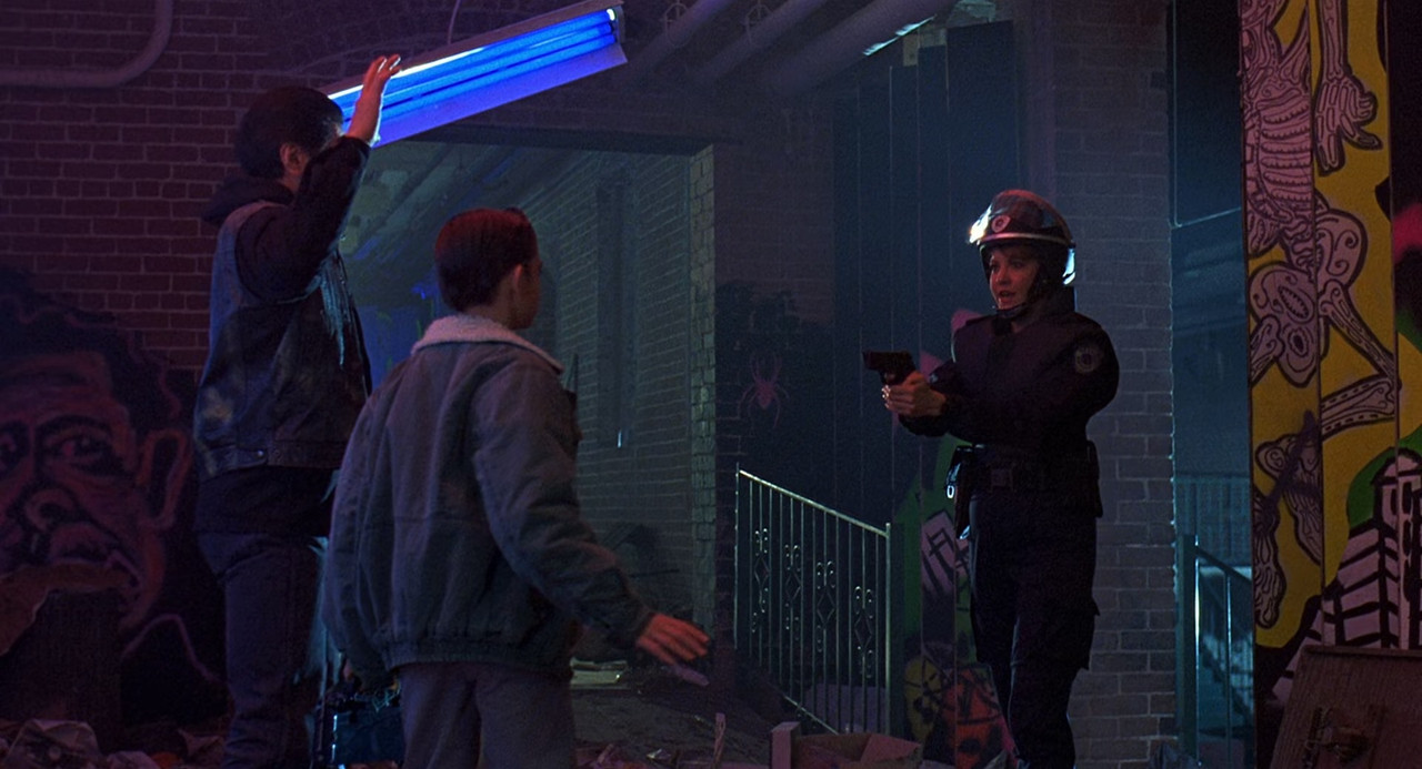 RoboCop 2 1990 (1080p x265 10bit Tigole).mkv_sna