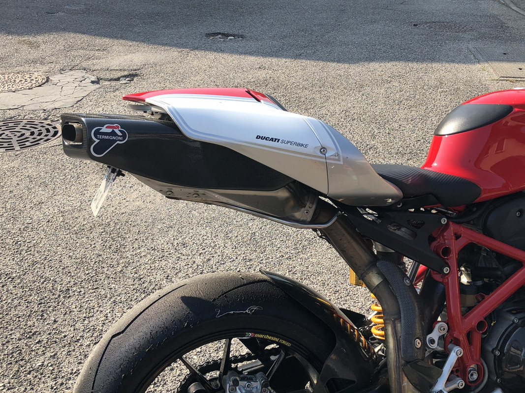 6C7CBB6E-6CA4-4774-9D1A-579CF84EC629