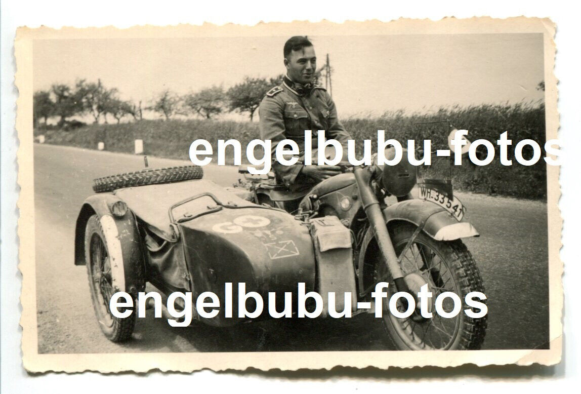 FOTO - MOTORRAD - Kradmelder - Sanitäts-Abteilung -2.Panzer-Division- - RotKreuz