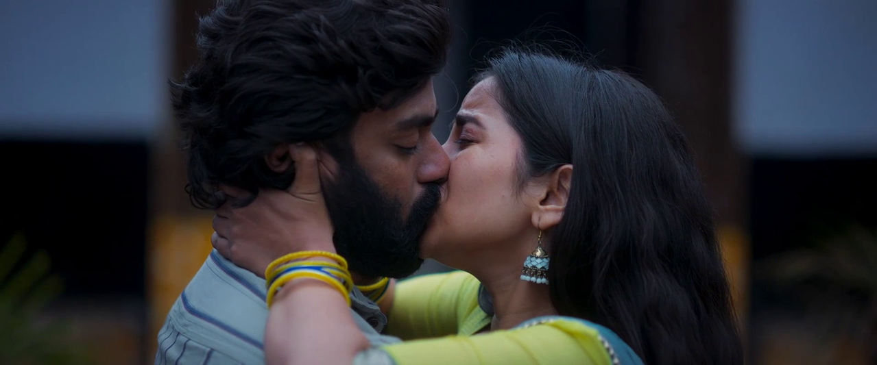 [Image: vlcsnap-2025-11-28-17h19m35s590.png]