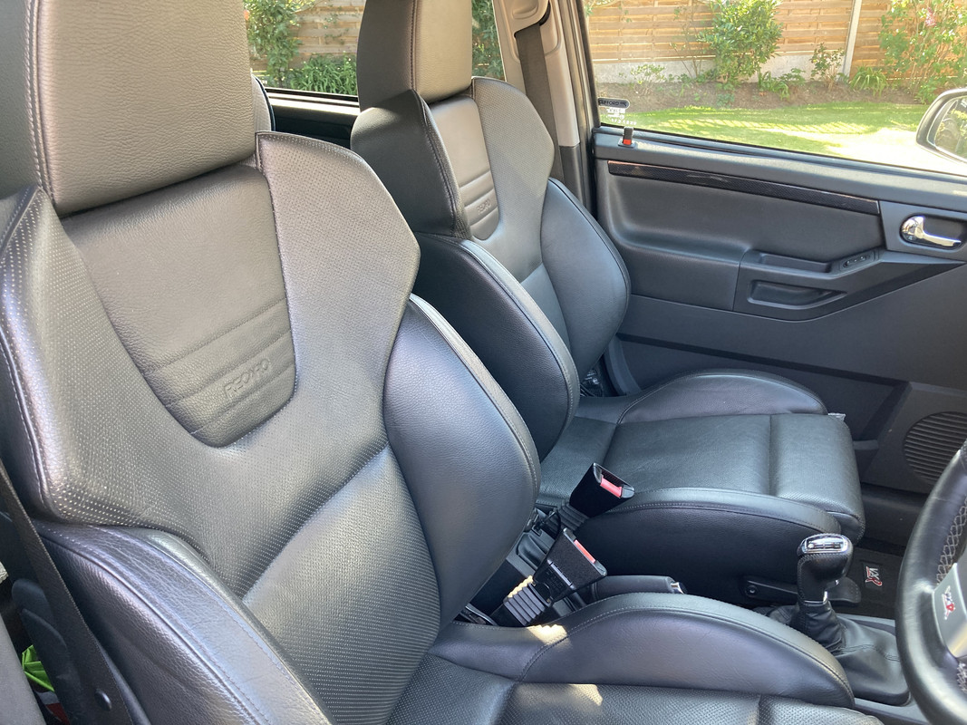 88647DC8-6002-4614-A62C-3A50852B2FCC