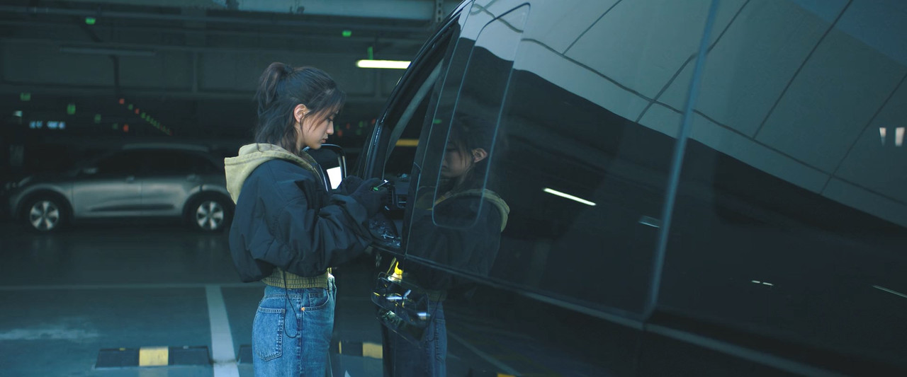 Butterfly_S01E01_Piloto (2025)Web-Dl 1080x264 E-AC3 5.1 by ivi25 para exploradoresp2p.mkv_snapshot_3