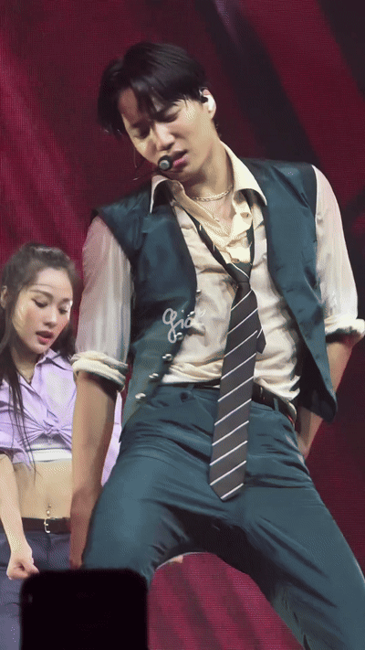 ezgif-27db35f3565720.gif