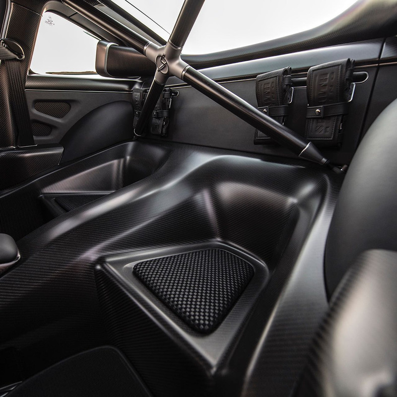 Singer-Vehicle-Design-Thing-1-17.jpg