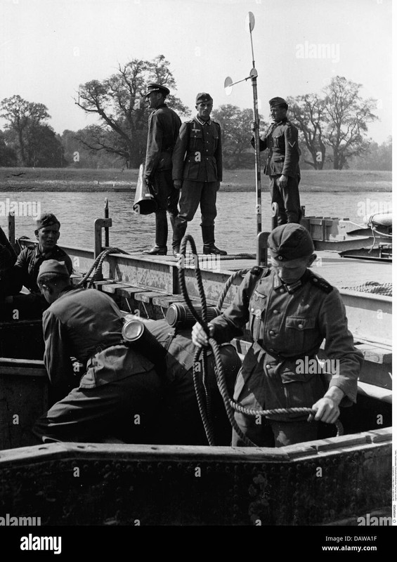 -pontonbrucke-manover-juni-1941 (1)