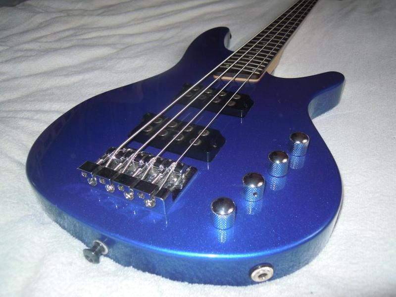 Ibanez SRX 300