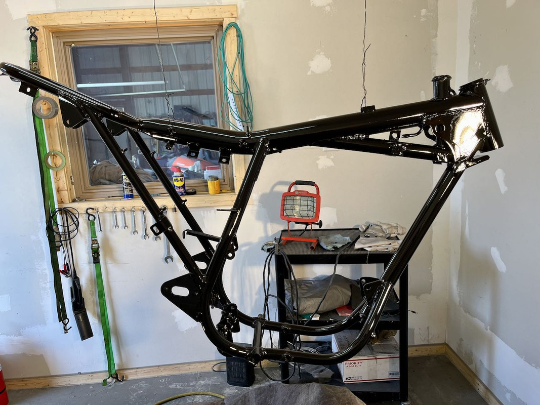 '71 B25ss frame in black