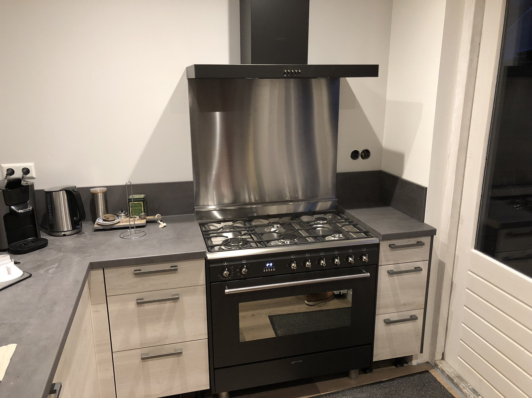 D6FBE18F-3DC3-4E97-A1A1-5E958C16ED32