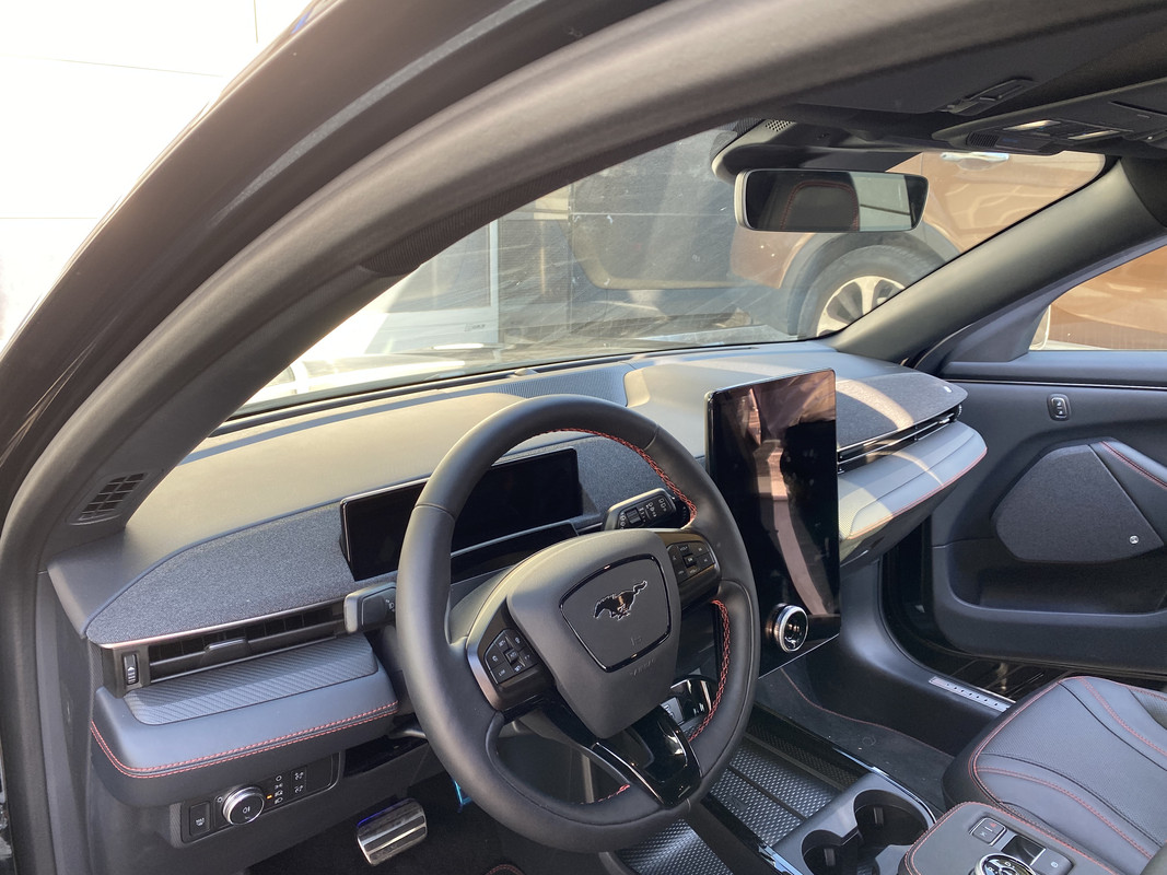 4130D5C7-389F-45E5-8F36-06830C6F3F05