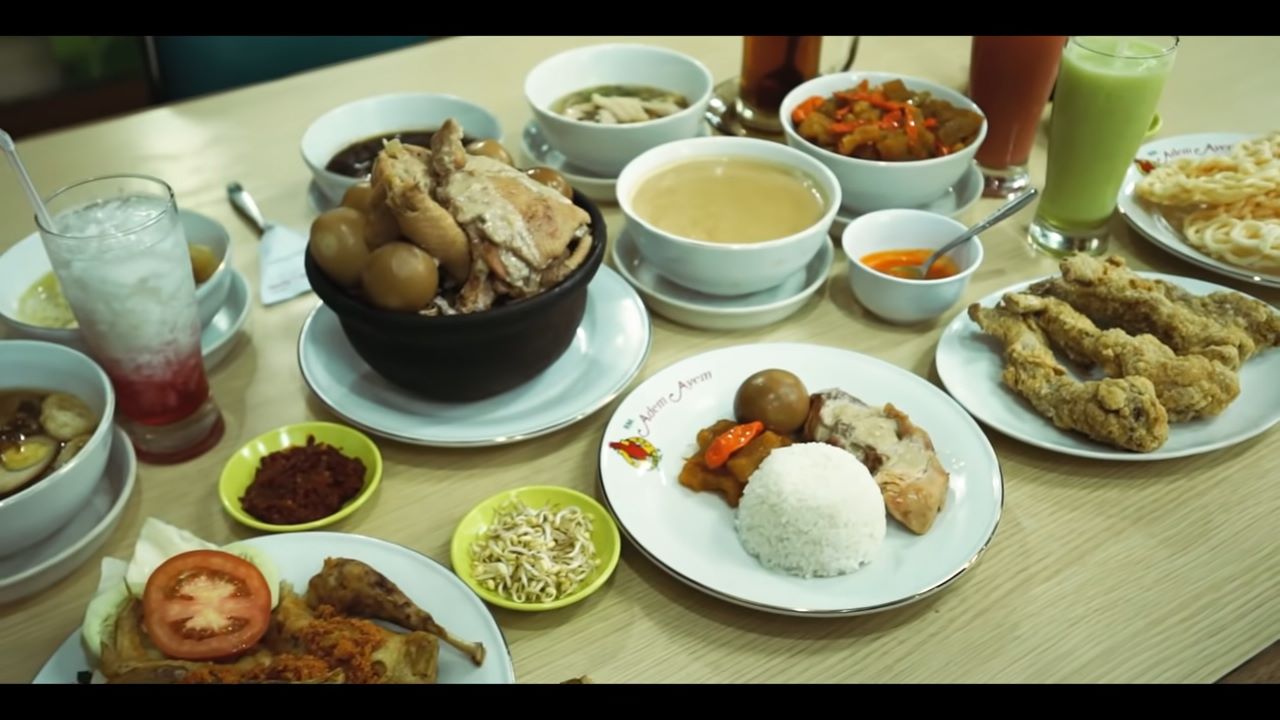 Rumah Makan (RM) Adem Ayem, tempat sarapan di Solo langganan Jokowi.