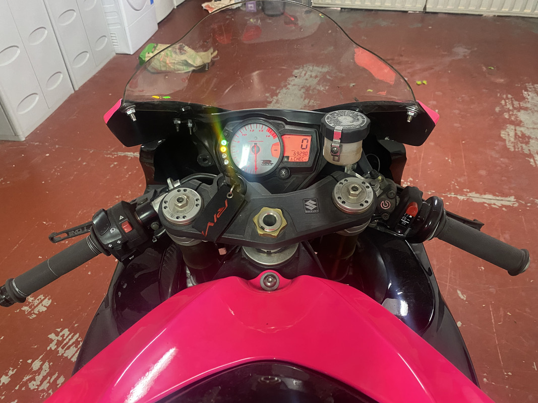 E33395DE-4B9B-45DA-8972-D21E2B11F6F1