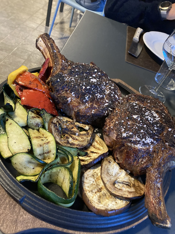 CBE0F8BE-5379-4853-9736-637920CC254E