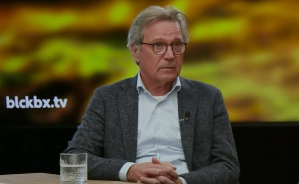 Dr. Theo Schetters: koronės papildomas badymas nužudo 1 iš 800 vyresnių nei 60 metų žmonių