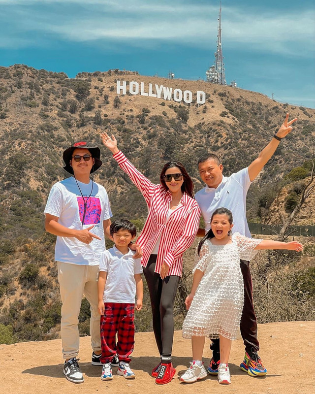 Momen seru liburan keluarga Anang Hermansyah dan Ashanty saat jelajahi berbagai destinasi di Amerika Serikat.