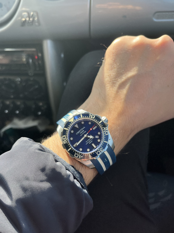 8BD6C919-E44C-47EF-892E-768DA8227C1C