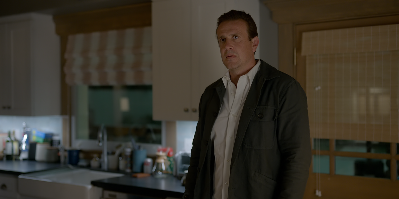 Shrinking.S02E08.Last.Drink.2160p.10bit.ATVP.WEB-DL.DDP5.1.HEVC-Vyndros.mkv_snapshot_16.19_[2024.12.