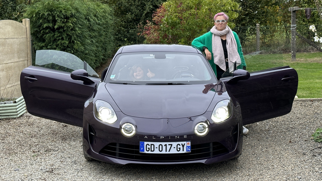 3D74AB03-3E4E-42C5-8B22-8F9960B84DE8