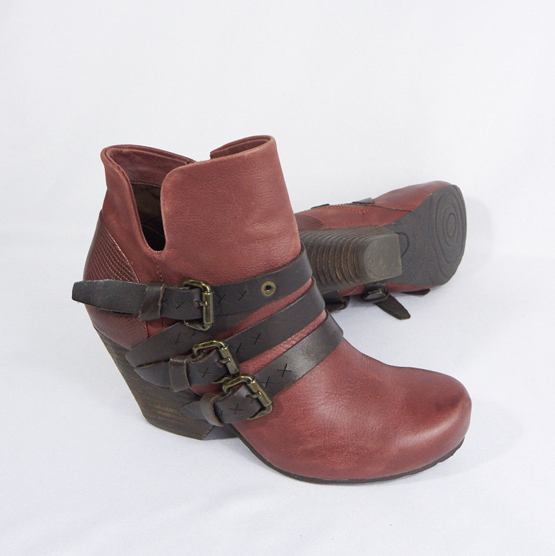 buckle booties