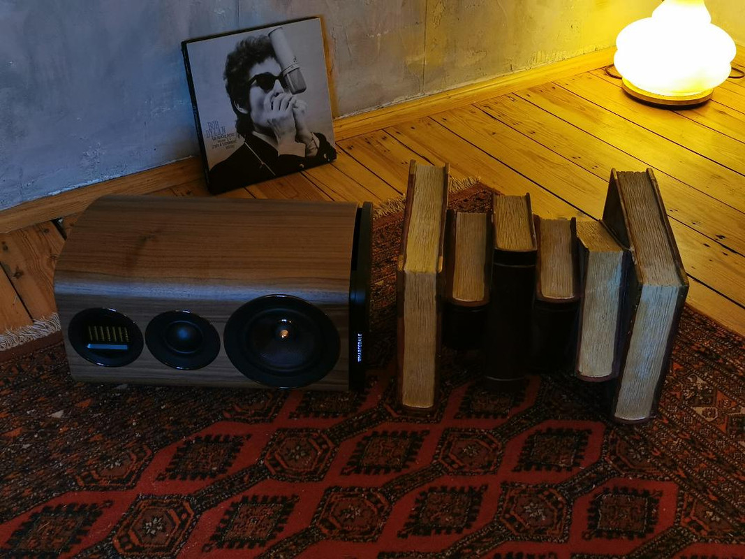 D70671DC-A163-4B05-BAC9-0552774267E4