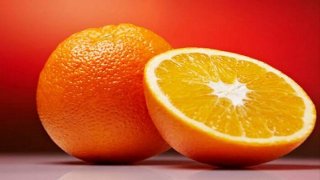 Μύθος ή αλήθεια: Το πορτοκάλι "ανεβάζει" την πίεση Portokali-to-frouto-tou-xeimona-1280x720
