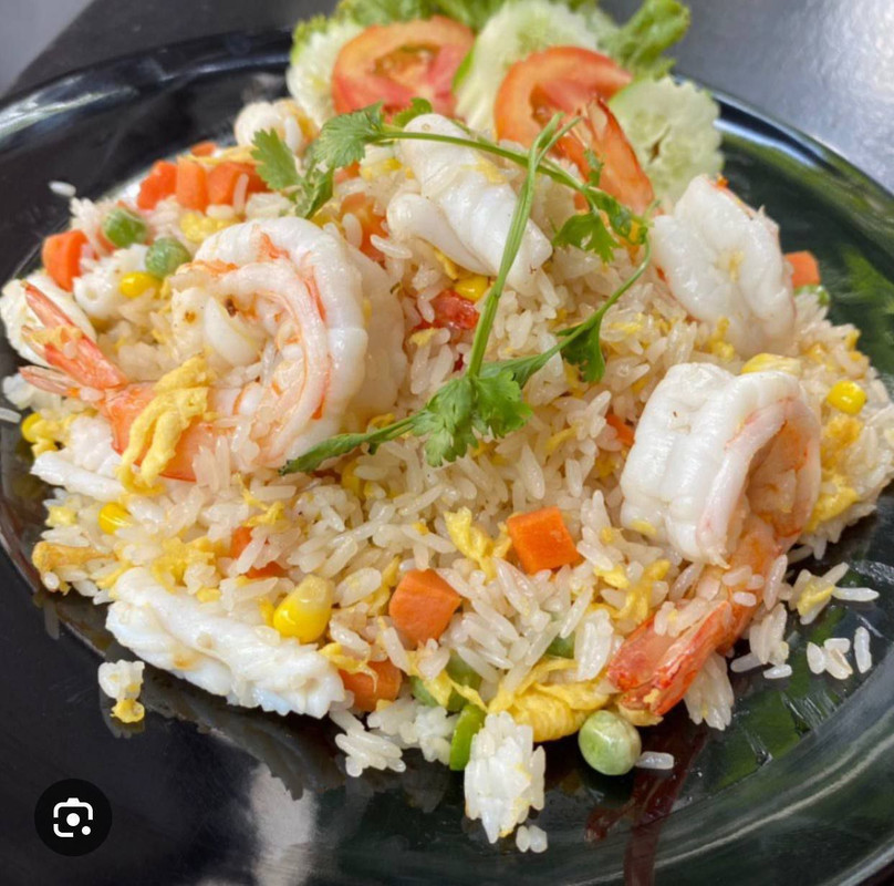 បាយឆាគ្រឿងសមុទ្រ