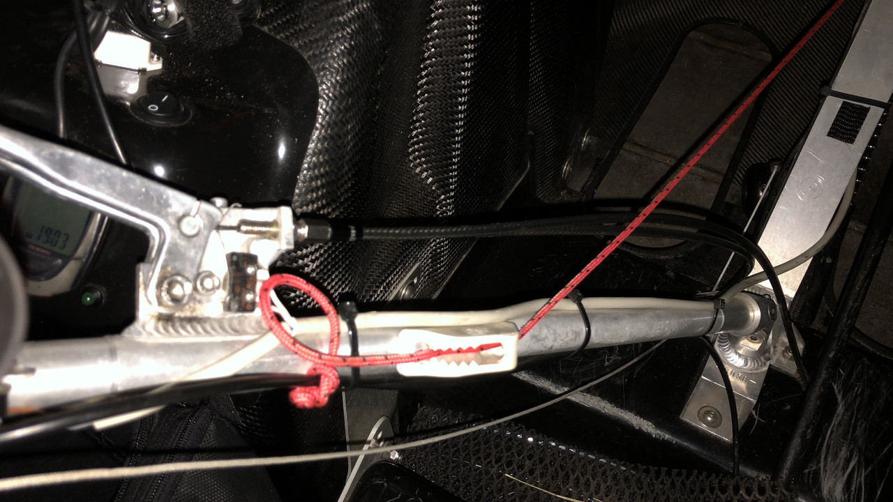 DA393FA5-CB0E-45BA-9F2F-6CD5B24504D3