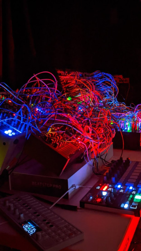 C8550EF9-F24F-4E09-B677-947A70C85A18