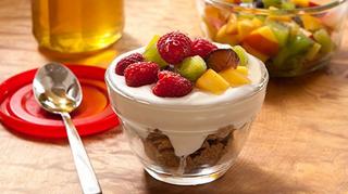 yogurtcerealfruitcups840x470.jpg