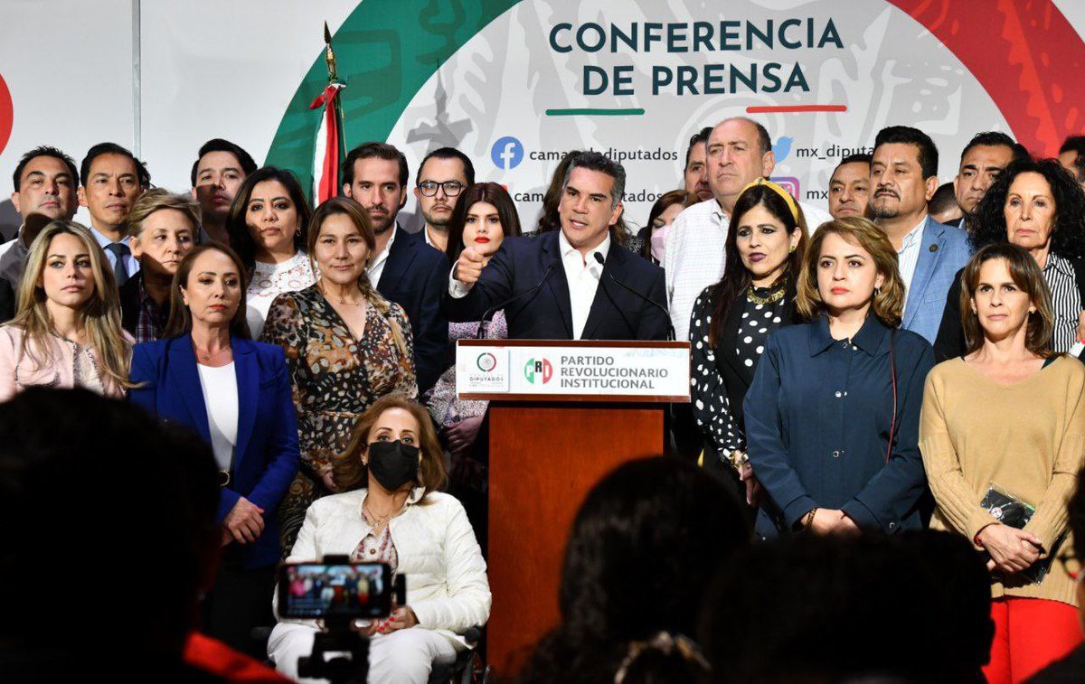 Confirman desayuno de diputados del PRI con el líder de la SEDENA